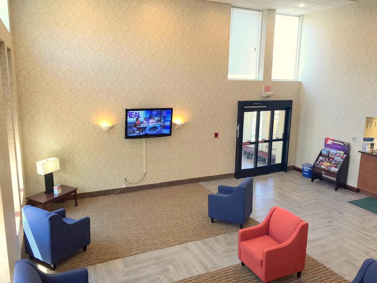 Greenridge Hotel Wickliffe Экстерьер фото