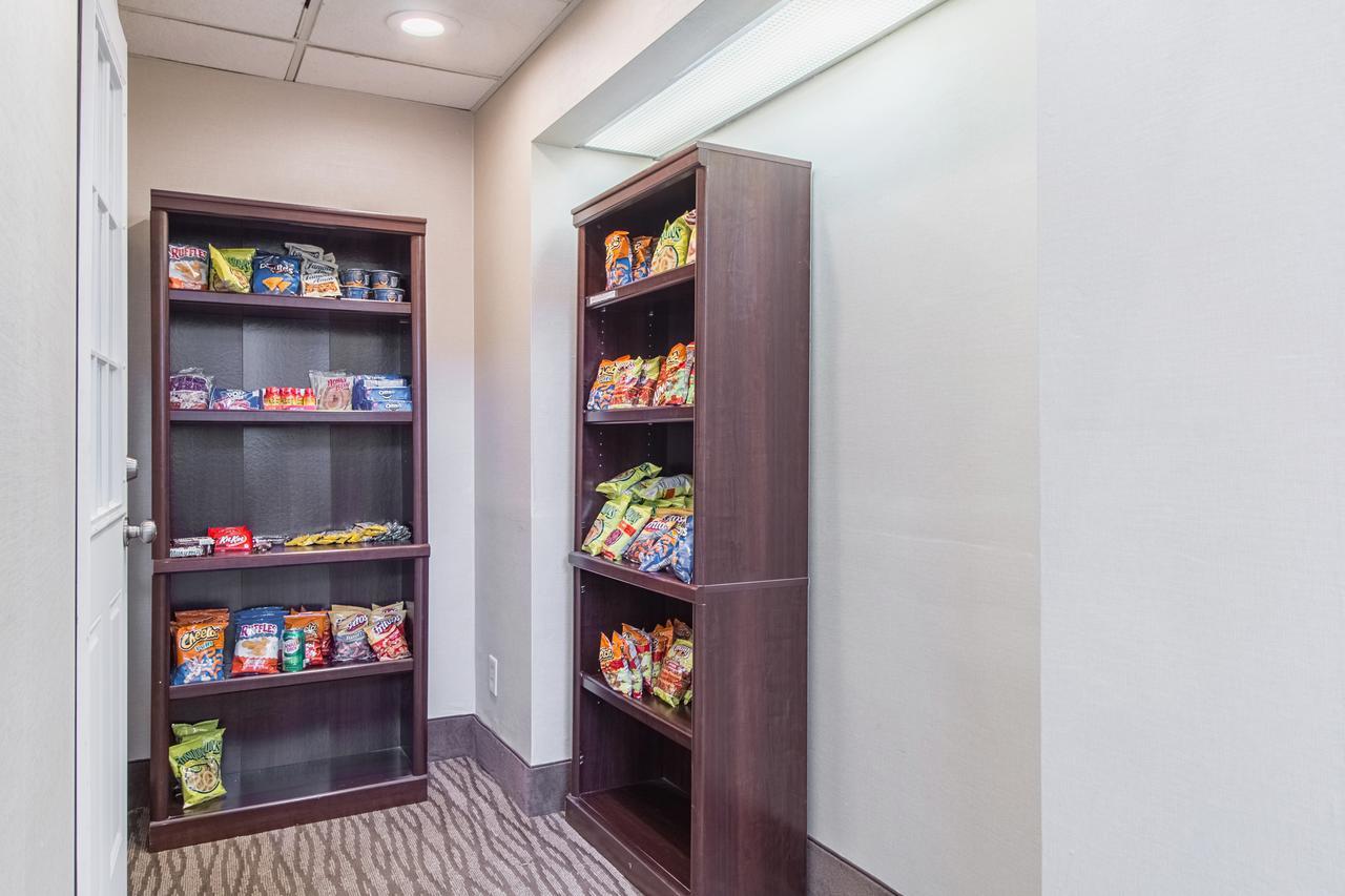 Greenridge Hotel Wickliffe Экстерьер фото
