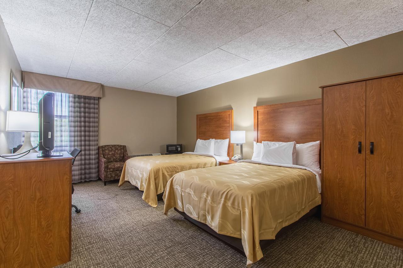 Greenridge Hotel Wickliffe Экстерьер фото