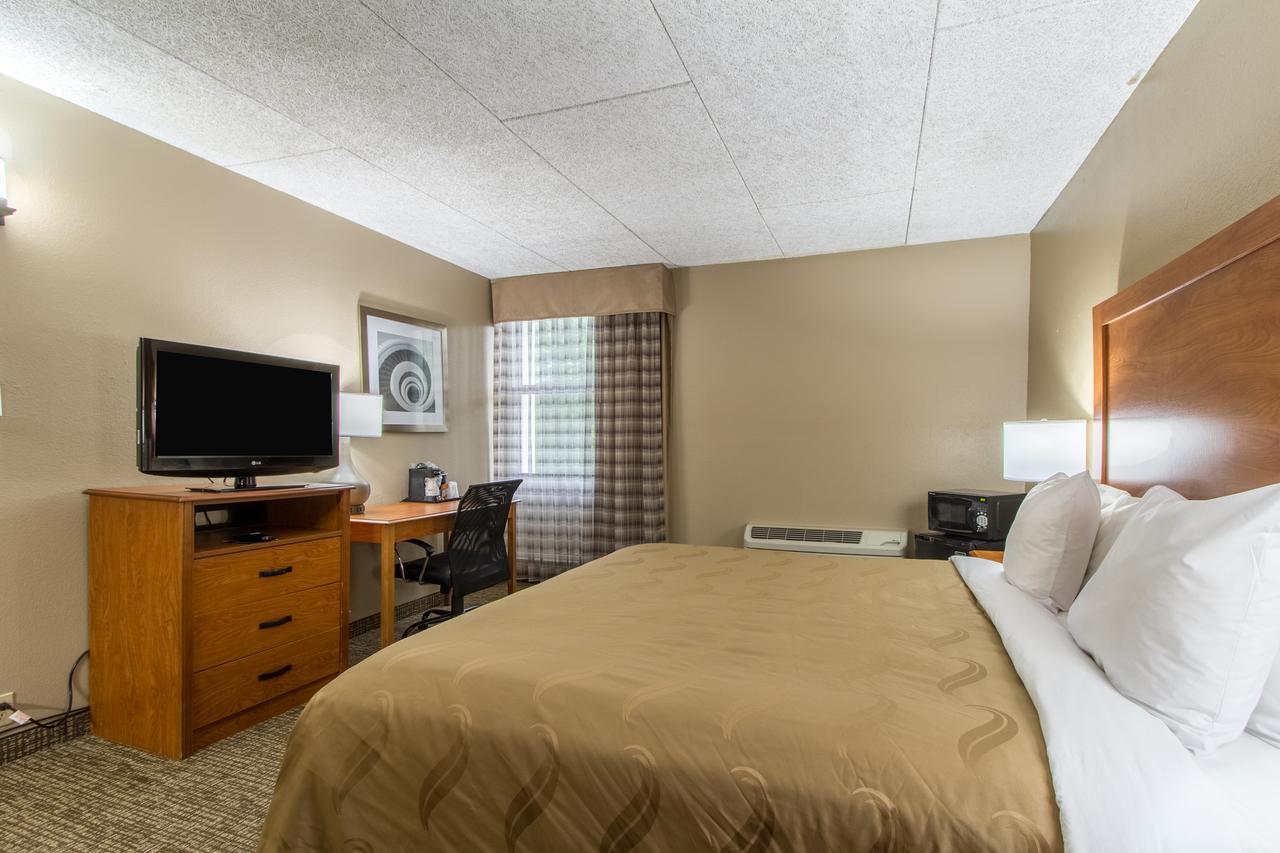 Greenridge Hotel Wickliffe Экстерьер фото