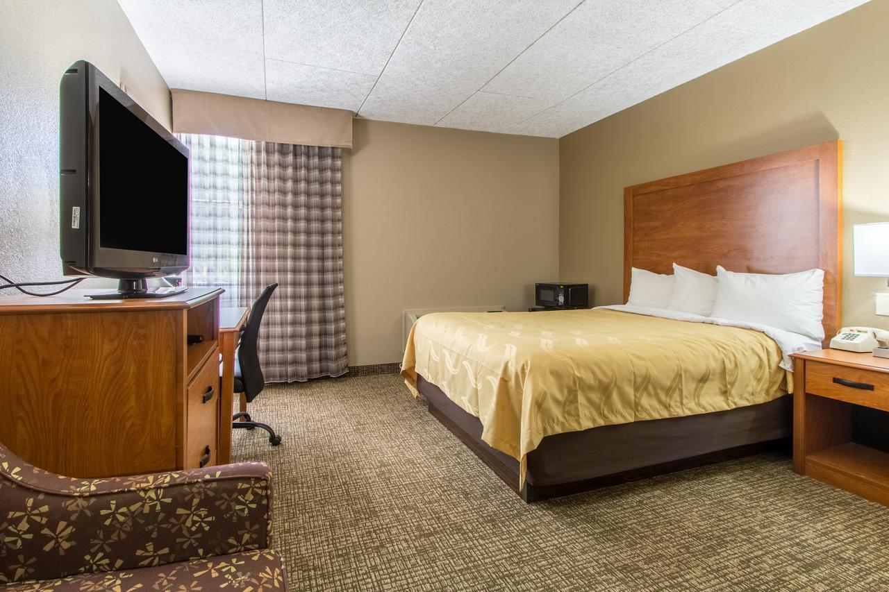 Greenridge Hotel Wickliffe Экстерьер фото