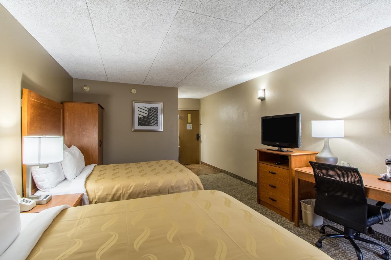 Greenridge Hotel Wickliffe Экстерьер фото